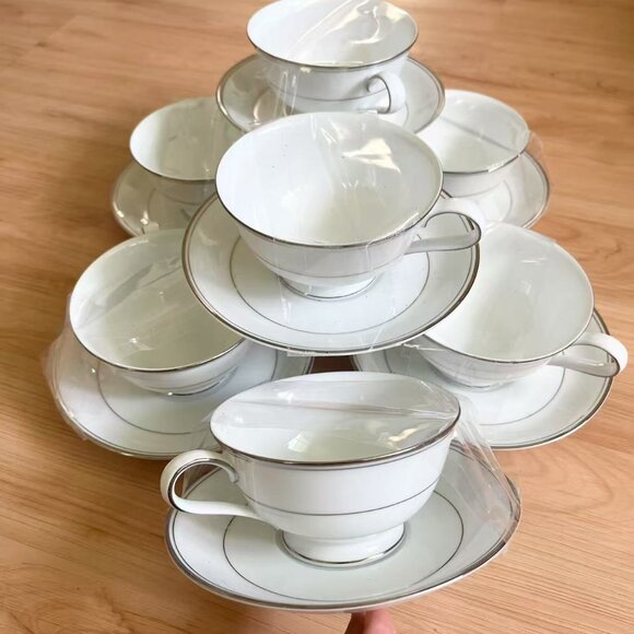 Noritake 6696 - White Floral Platinum Trim Footed Cup & Saucer 7 Set